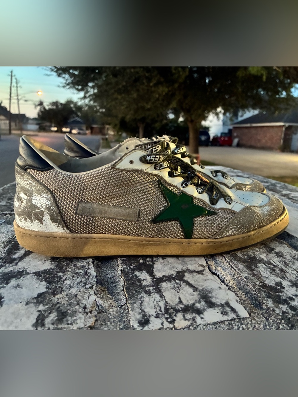 Golden Goose Beige and Green Star Men's Low-Top Sneakers